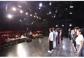 大美有点虎操逼视频高三年级表演专业举行阶段考试